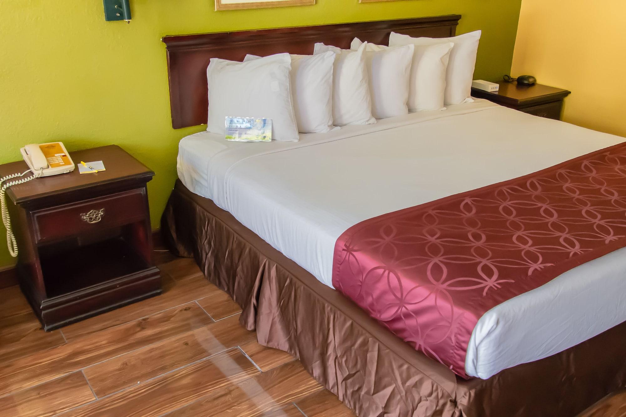 Days Inn By Wyndham Nashville Saint Thomas West Hospital Bagian luar foto