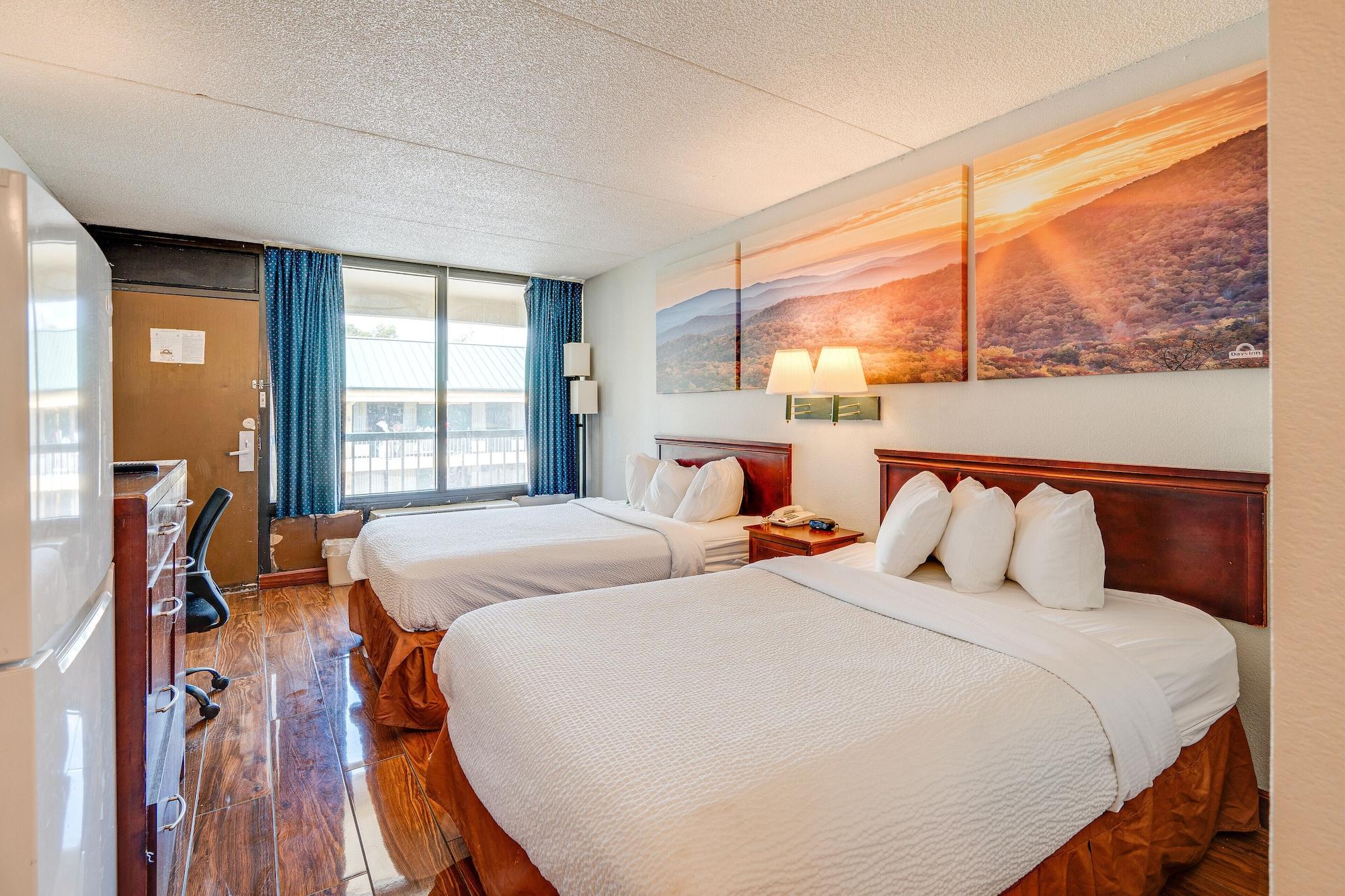 Days Inn By Wyndham Nashville Saint Thomas West Hospital Bagian luar foto