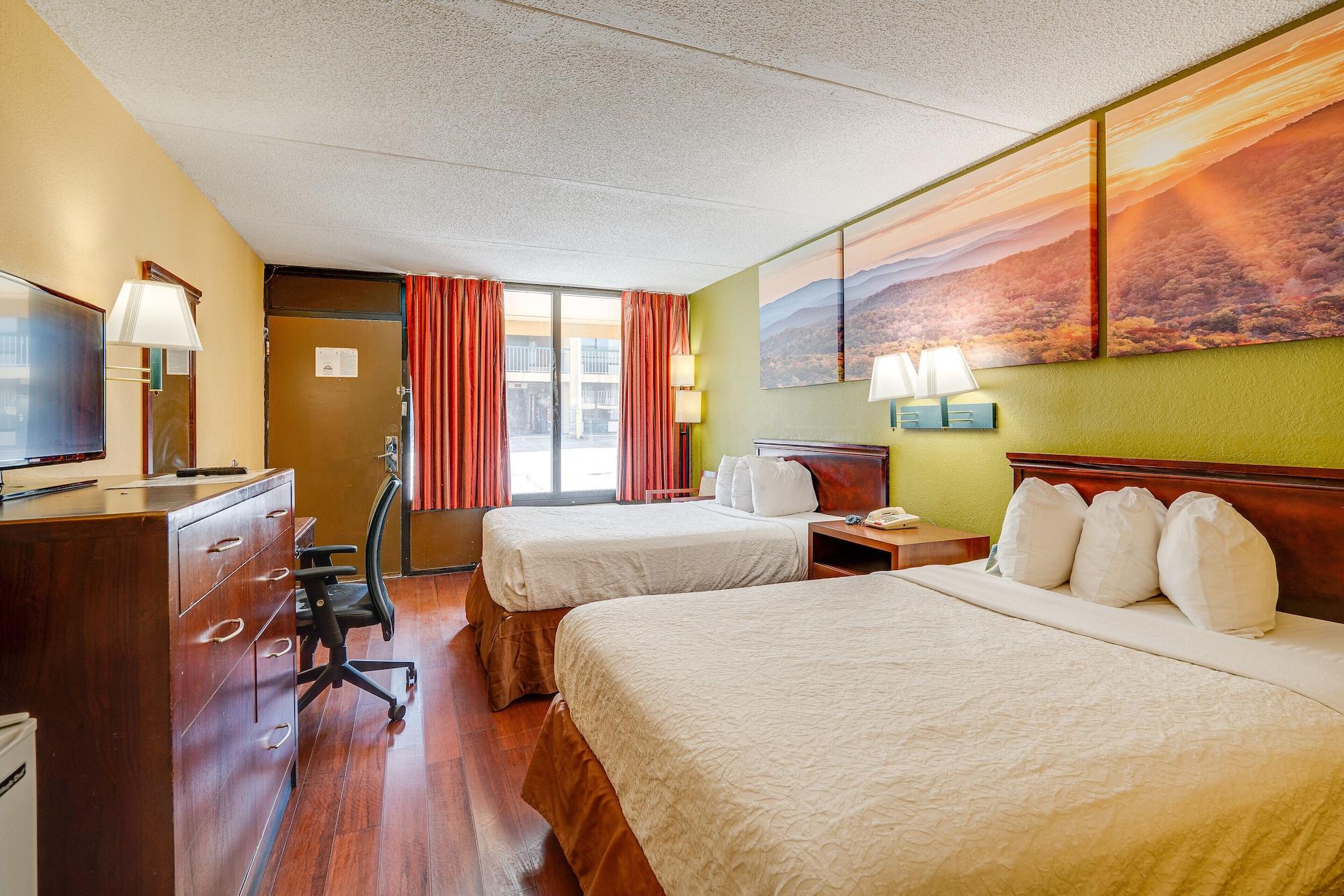 Days Inn By Wyndham Nashville Saint Thomas West Hospital Bagian luar foto