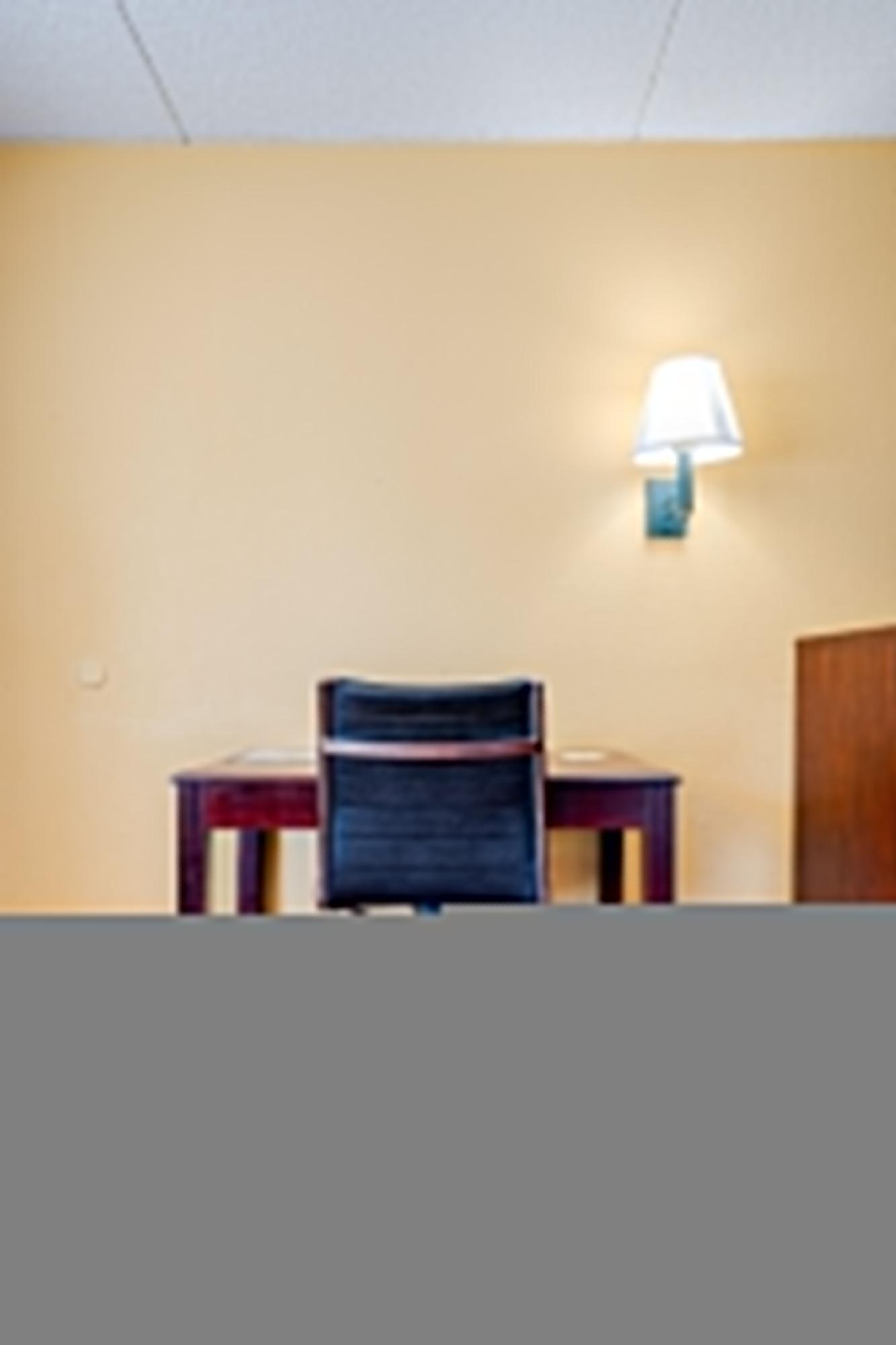 Days Inn By Wyndham Nashville Saint Thomas West Hospital Bagian luar foto