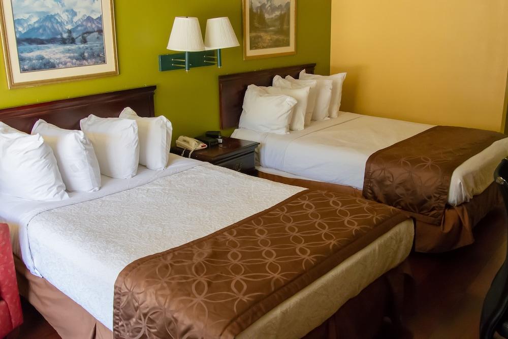Days Inn By Wyndham Nashville Saint Thomas West Hospital Bagian luar foto