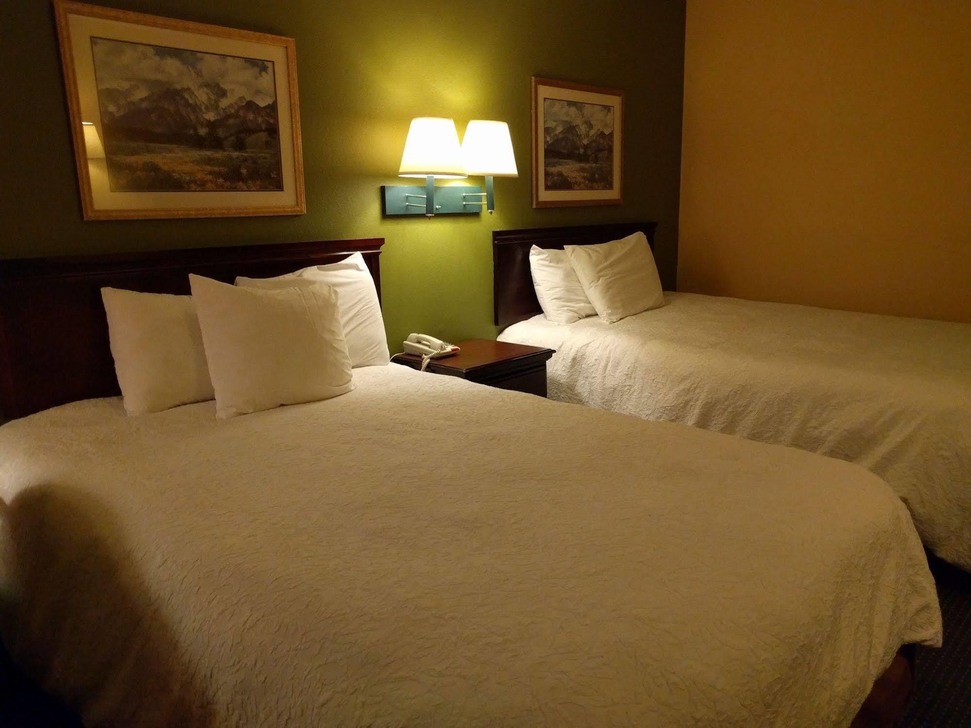 Days Inn By Wyndham Nashville Saint Thomas West Hospital Bagian luar foto